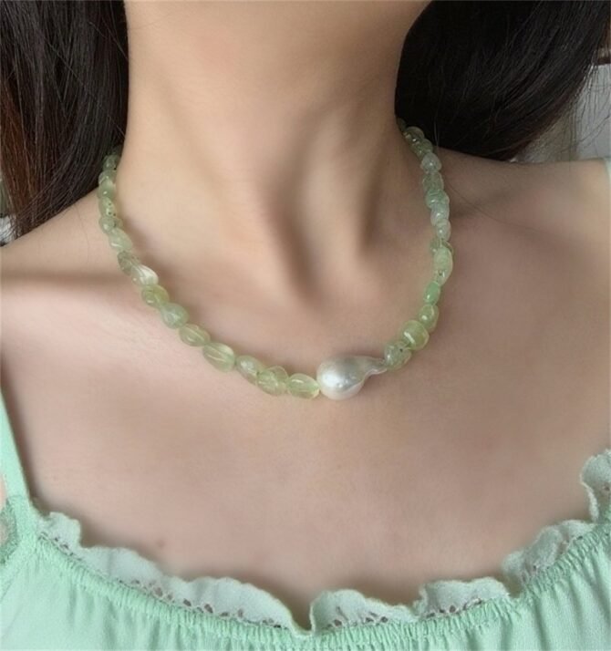 XL24 Fresh-style natural prehnite and pearl necklace
